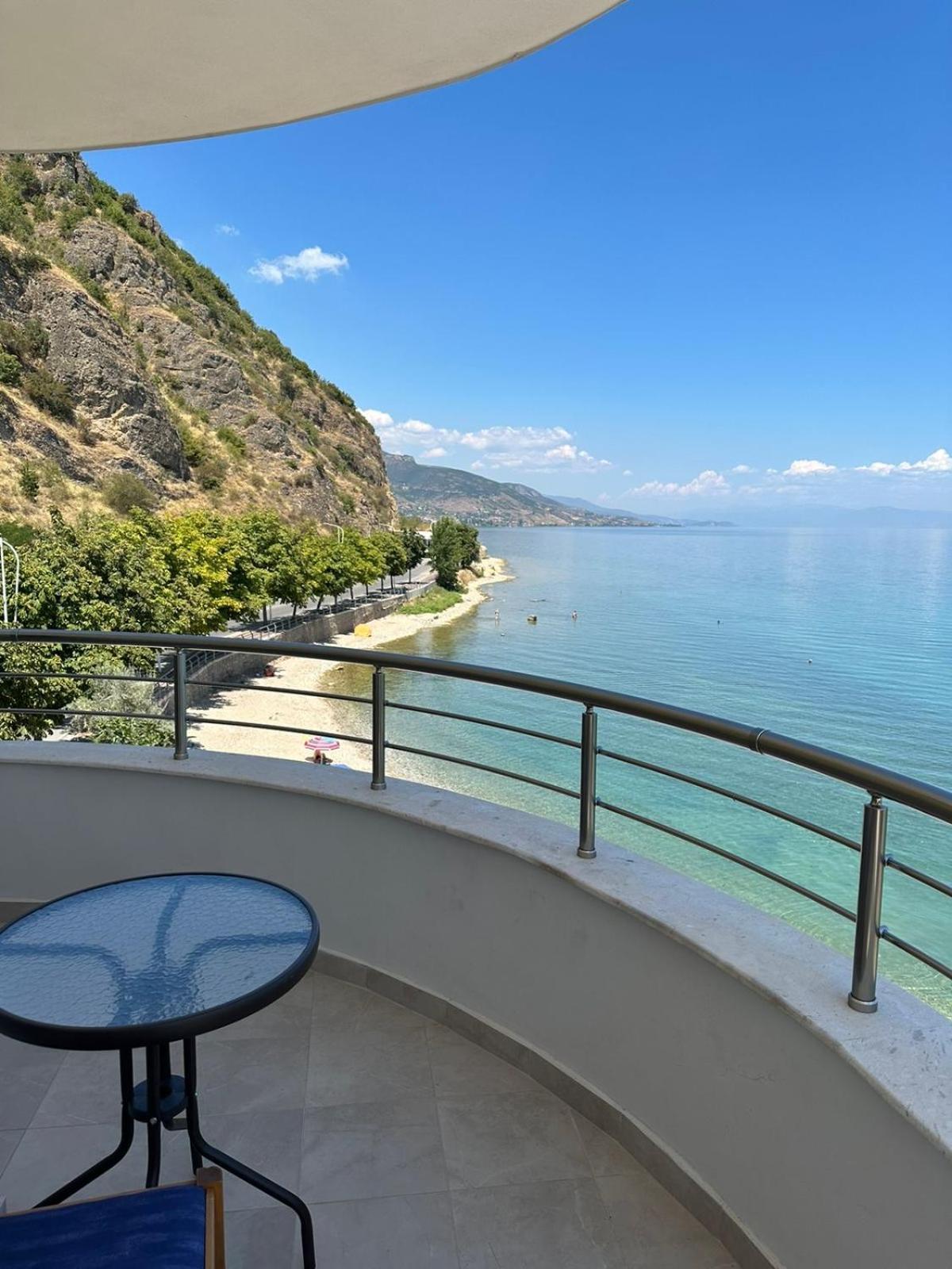 Hotel Demoli Pogradec Exterior photo