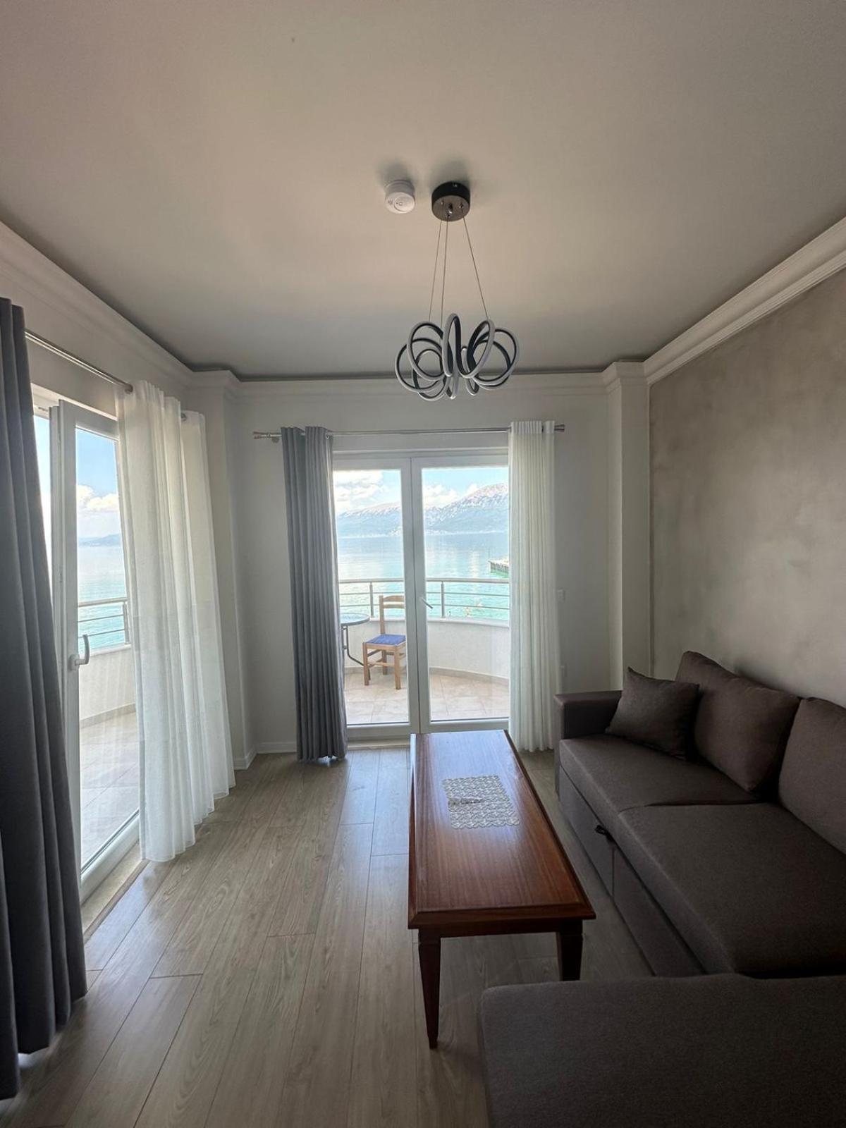 Hotel Demoli Pogradec Exterior photo