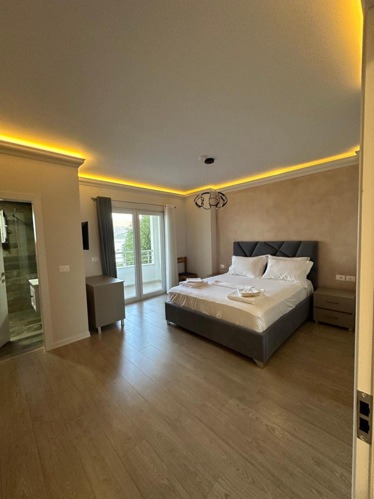 Hotel Demoli Pogradec Exterior photo