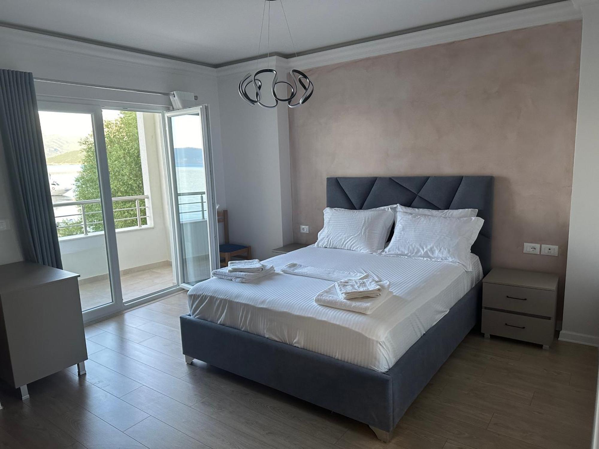 Hotel Demoli Pogradec Exterior photo