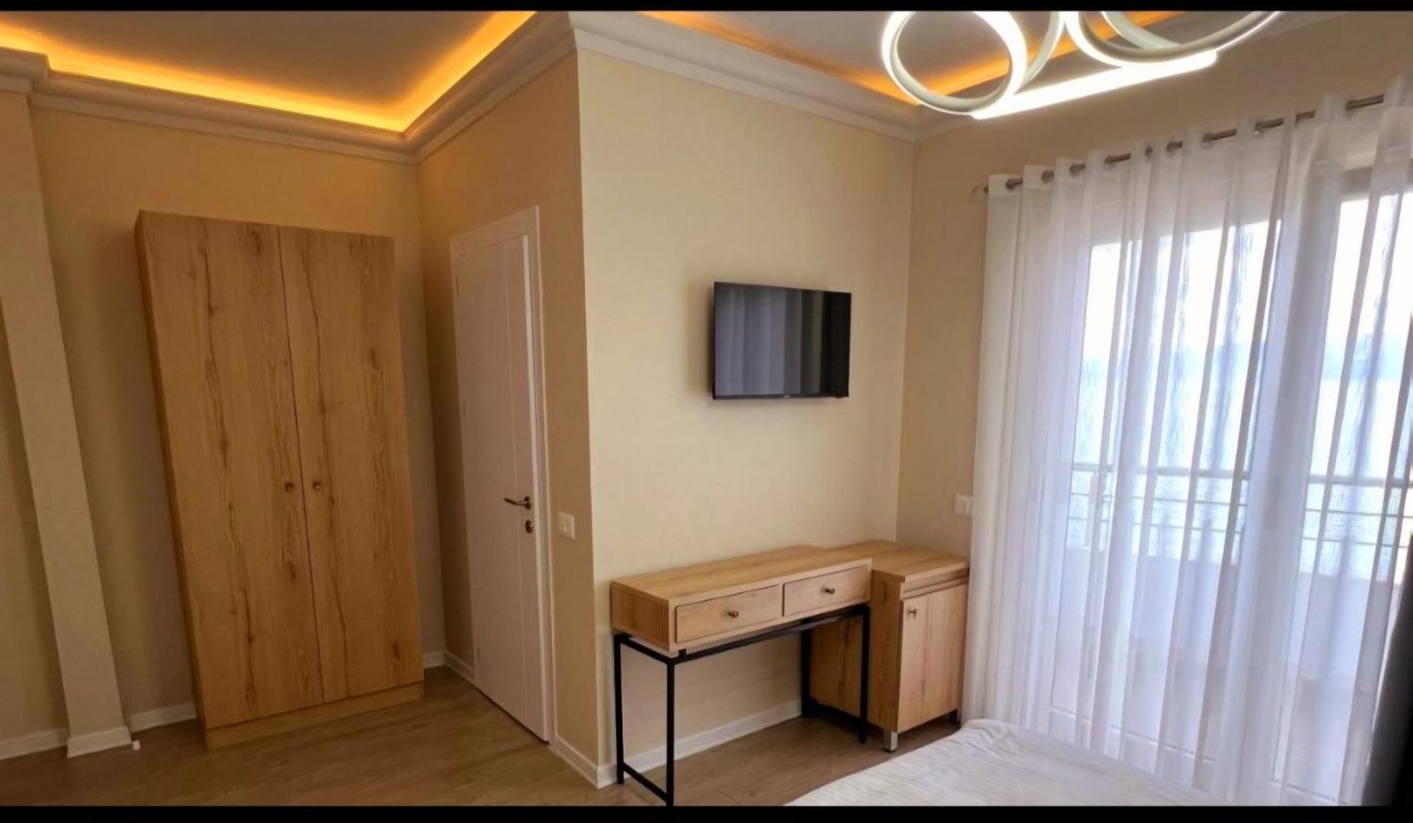 Hotel Demoli Pogradec Exterior photo
